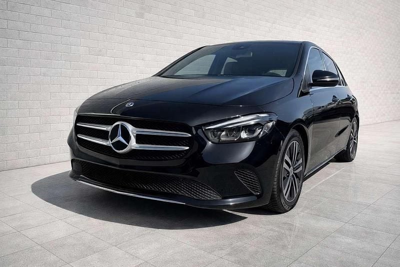 Gebraucht Mercedes B200 150 PS (110 kW) 2022 Schwarz Van / Kleinbus