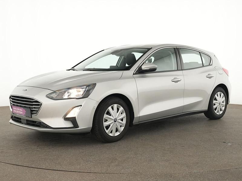 Polar silber Gebraucht 2020 Ford Focus Cool & Connect Limousine | 12.865 € (Superpreis) - Bild 1/4