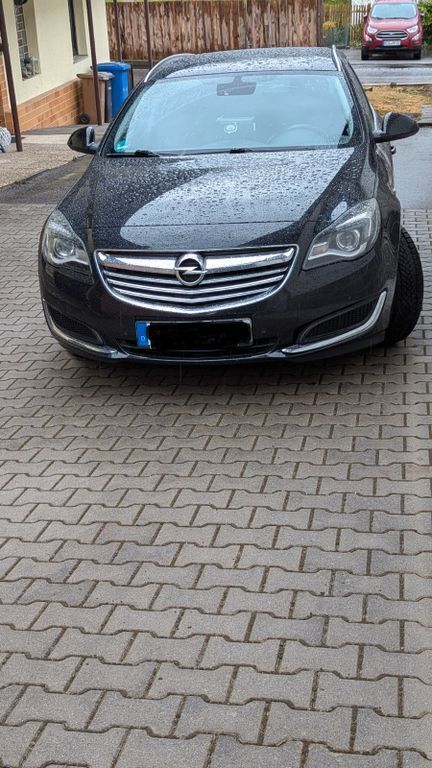 Schwarz Gebraucht 2013 Opel Insignia Eco Kombi | 6.250 € (Guter Preis) - Bild 1/4
