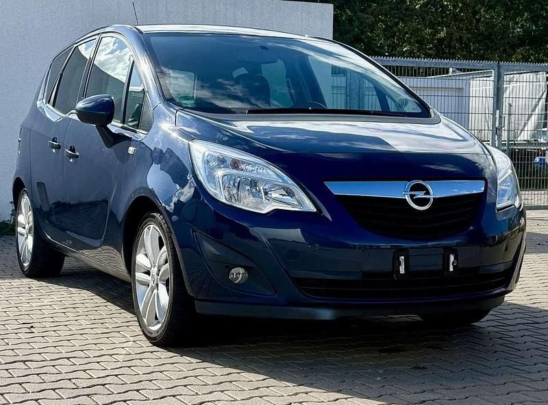 Blau Gebraucht 2011 Opel Meriva Edition Van / Kleinbus | 3.500 € (Guter Preis) - Bild 1/4