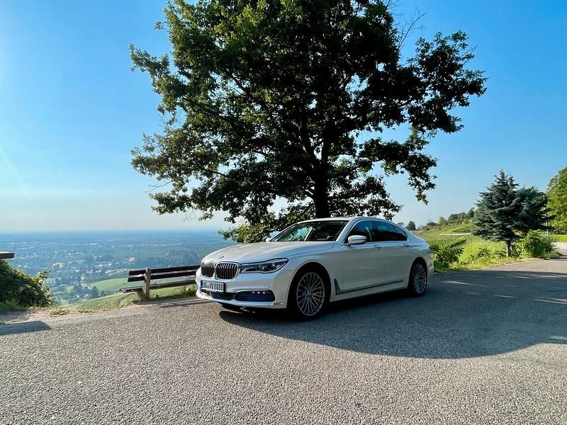 Gebraucht BMW 730 265 PS (194 kW) 2016 Weiß Limousine