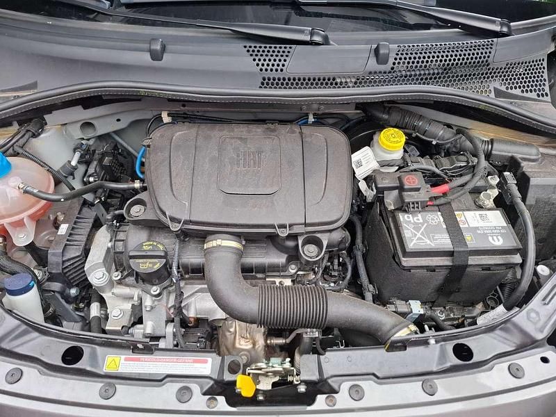 Grau Gebraucht 2023 Fiat 500 Limousine | 13.250 € (Fairer Preis) - Bild 1/4