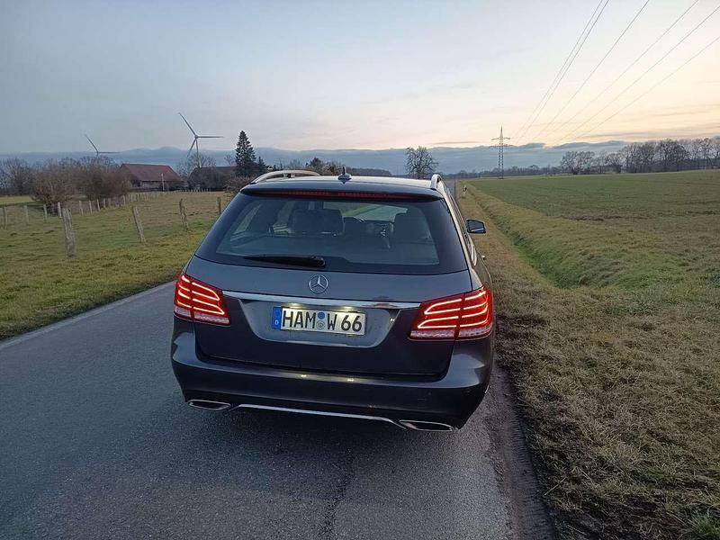 Gebraucht Mercedes E220 170 PS (125 kW) 2015 Kombi