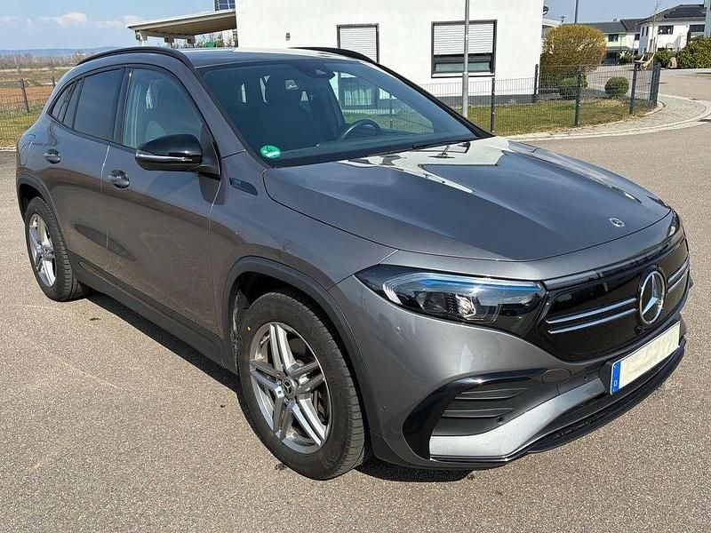 Gebraucht Mercedes EQA250 139 kW (190 PS) 2022 Grau SUV