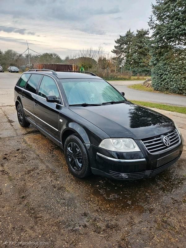 Gebraucht VW Passat 131 PS (96 kW) 2002 Schwarz Kombi