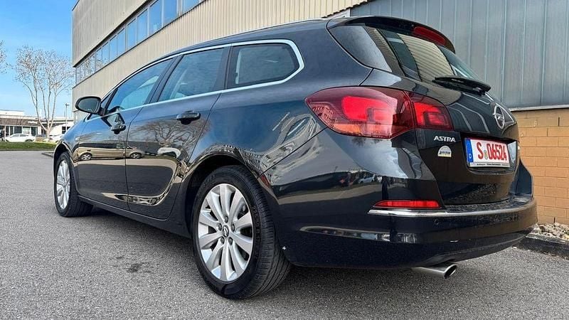 Gebraucht Opel Astra 170 PS (125 kW) 2016 Schwarz Kombi