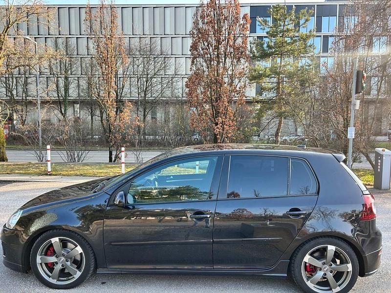 Gebraucht VW Golf VI GTI 200 PS (147 kW) 2010 Schwarz Kleinwagen