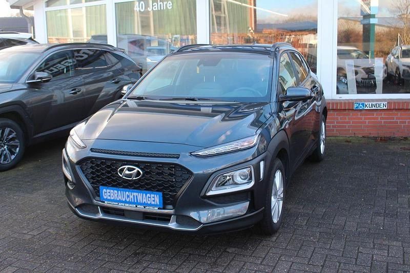 Grau Gebraucht 2020 Hyundai Kona Advantage SUV | 20.900 € (Fairer Preis) - Bild 1/4