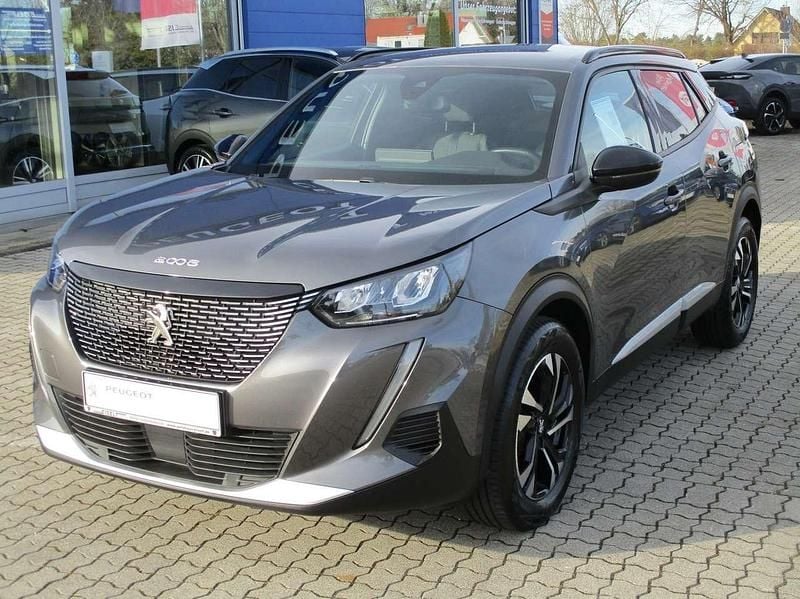 Gebraucht Peugeot 2008 Allure 131 PS (96 kW) 2023 Platiniumgrau metallic SUV