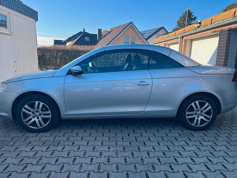 Gebraucht VW Eos 122 PS (89 kW) 2008 Silber Cabrio