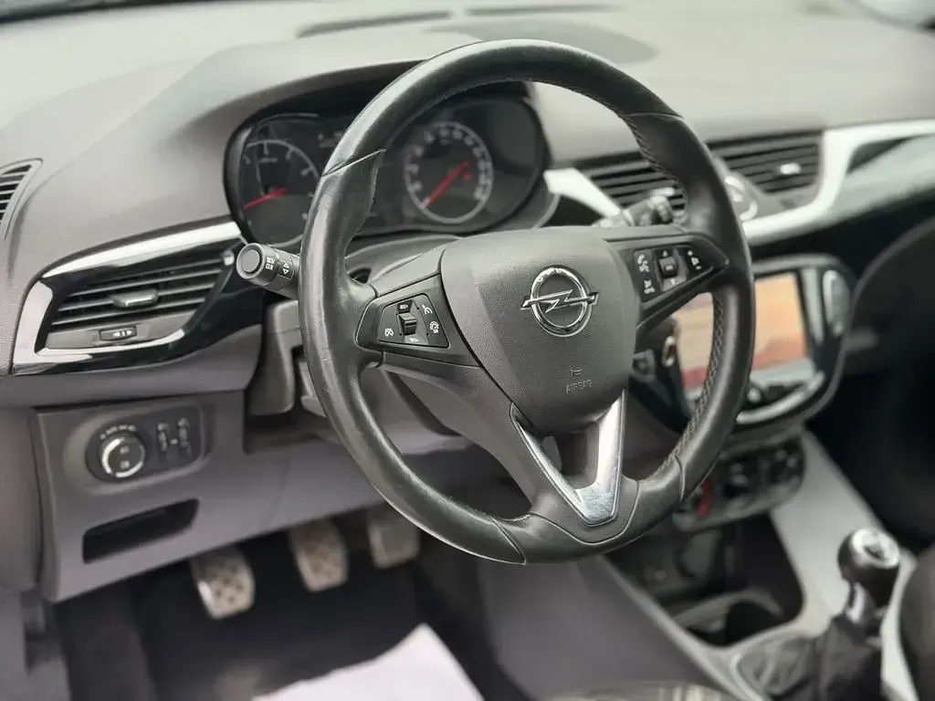 Gebraucht Opel Corsa Color Edition 90 PS (66 kW) 2016 Weiß Kleinwagen