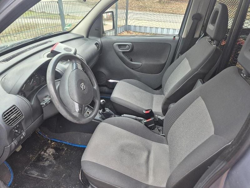 Second-hand Opel Combo 101 CP (74 kW) 2008 Argintiu Monovolum