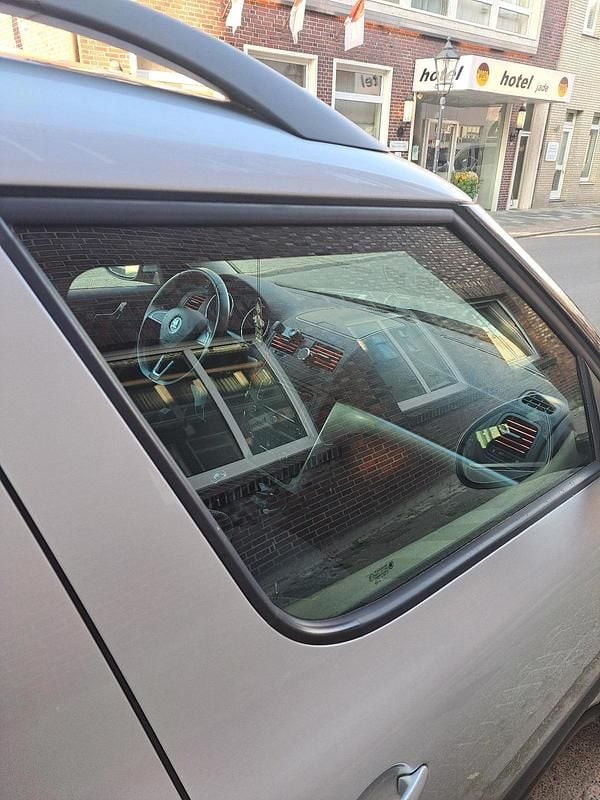 Gebraucht Skoda Yeti 122 PS (89 kW) 2014 Grau SUV