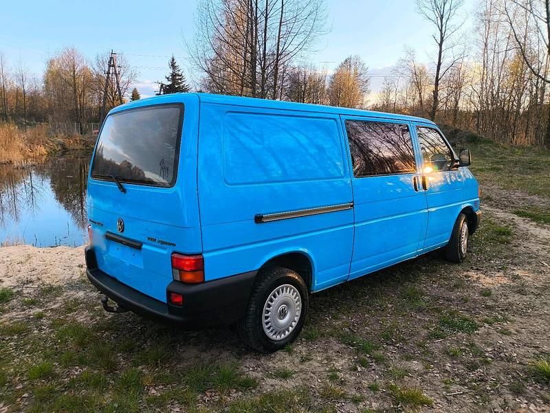 Second-hand VW Transporter 102 CP (75 kW) 1999 Van