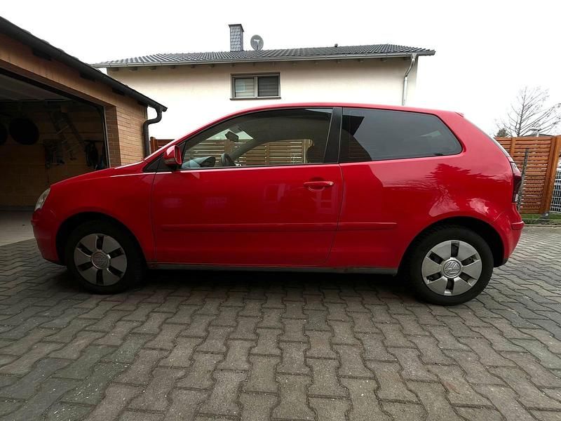 Gebraucht VW Polo 60 PS (44 kW) 2008 Rot Kleinwagen