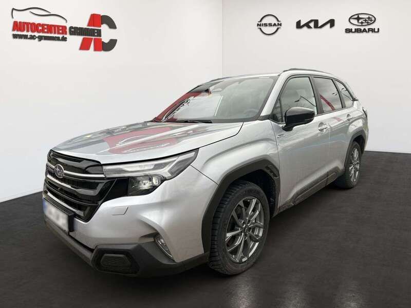 Ice silver (m) Gebraucht 2025 Subaru Forester Platinum SUV | 41.900 € (Fairer Preis) - Bild 1/4