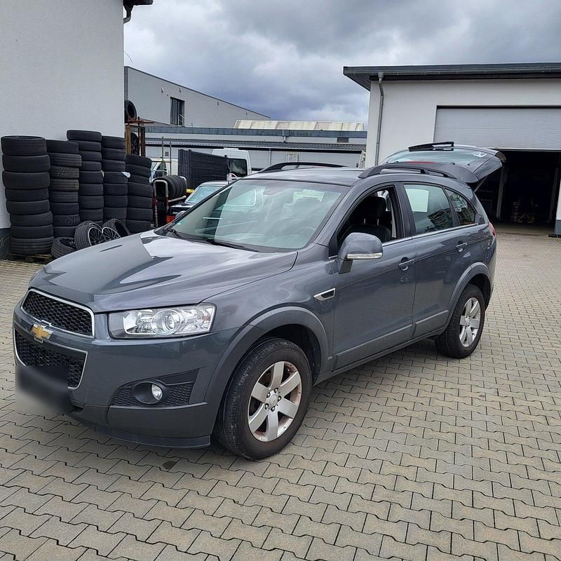 Gebraucht Chevrolet Captiva LS 167 PS (122 kW) 2011 Andere farben SUV