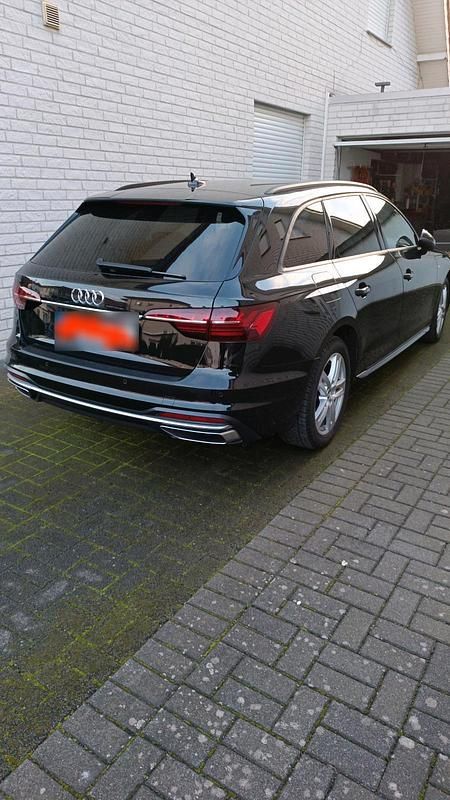 Gebraucht Audi A4 Advanced 190 PS (139 kW) 2020 Schwarz Kombi
