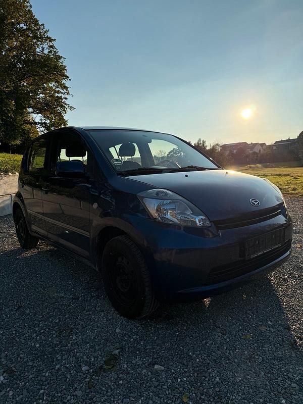 Gebraucht Daihatsu Sirion 87 PS (63 kW) 2006 Blau Kleinwagen