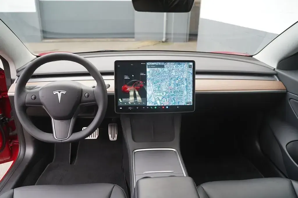Gebraucht Tesla Model 3 Long Range AWD 366 kW (498 PS) 2020 Rot Limousine