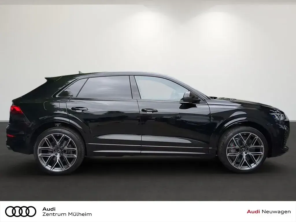 Neu Audi RS Q8 Performance 640 PS (470 kW) 2026 Schwarz SUV