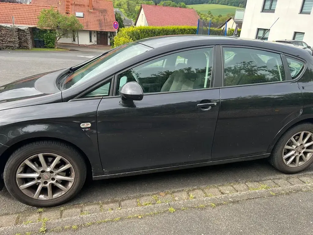 Gebraucht Seat Leon 125 PS (91 kW) 2009 Schwarz Kleinwagen