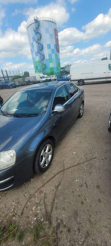 Gebraucht 2006 VW Jetta Comfortline Limousine | 2.200 € - Bild 1/3