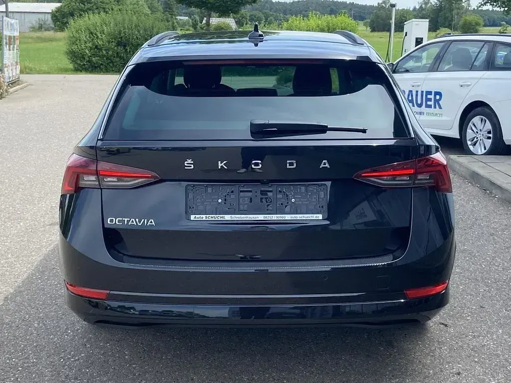 Gebraucht Skoda Octavia Clever 150 PS (110 kW) 2023 Schwarz Kombi