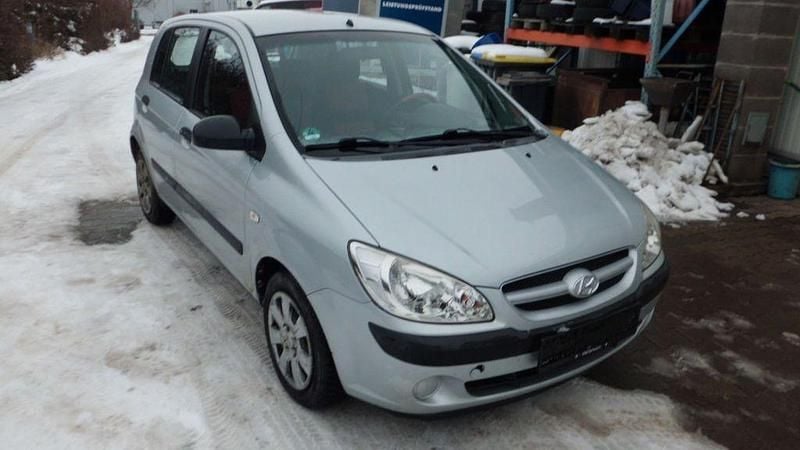 Gebraucht Hyundai Getz Team 67 PS (49 kW) 2006 Silber Kleinwagen