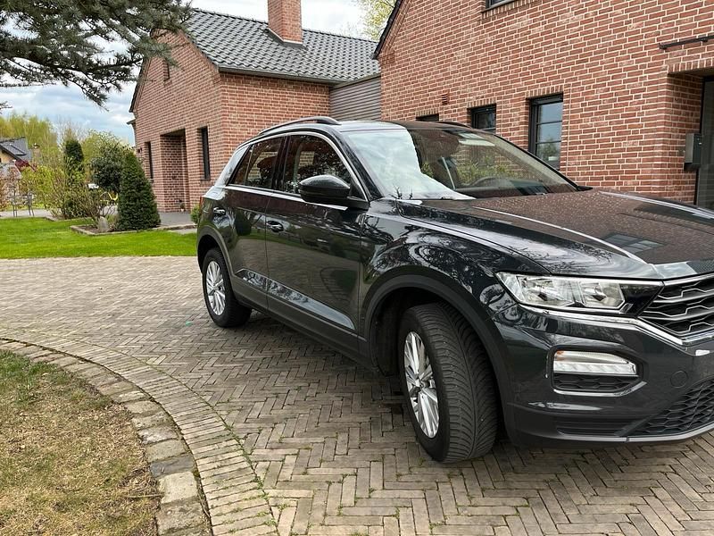 Second-hand VW T-Roc 116 CP (85 kW) 2019 Gri SUV