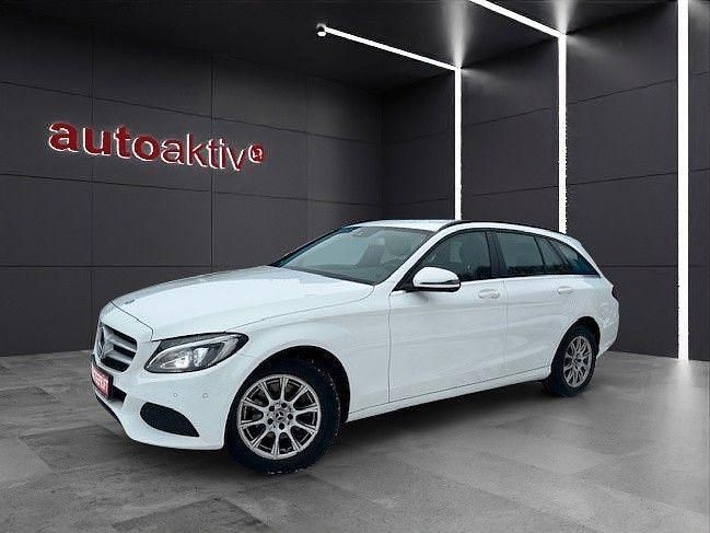 Gebraucht Mercedes C220 170 PS (125 kW) 2018 Weiß Limousine