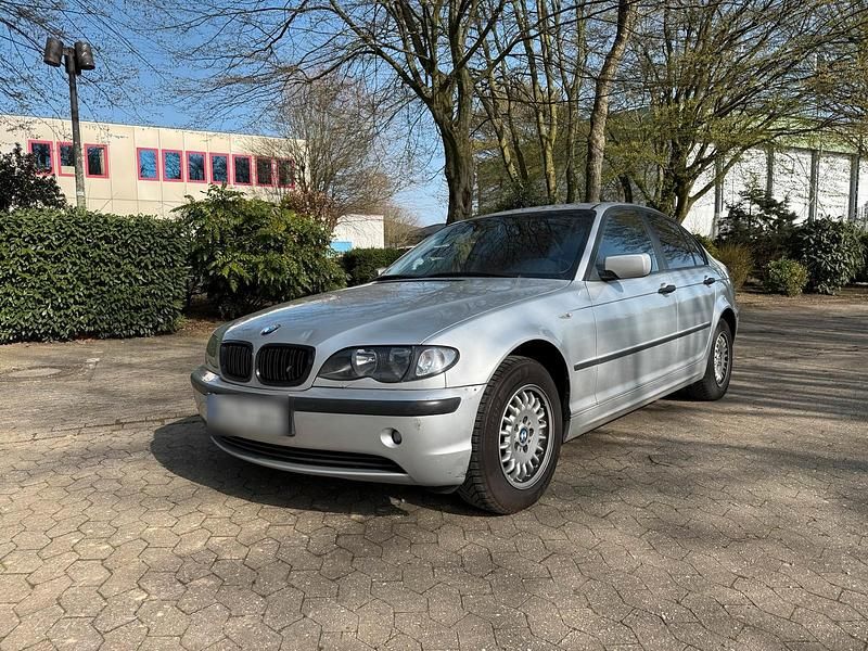 Gebraucht BMW 316 115 PS (84 kW) 2002 Silber Limousine