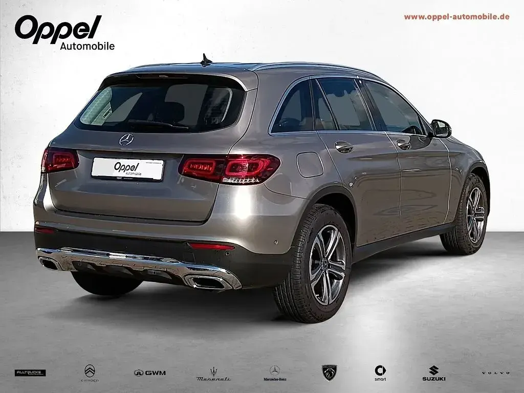Gebraucht Mercedes GLC220 194 PS (142 kW) 2022 Mojavesilber metalliclack SUV