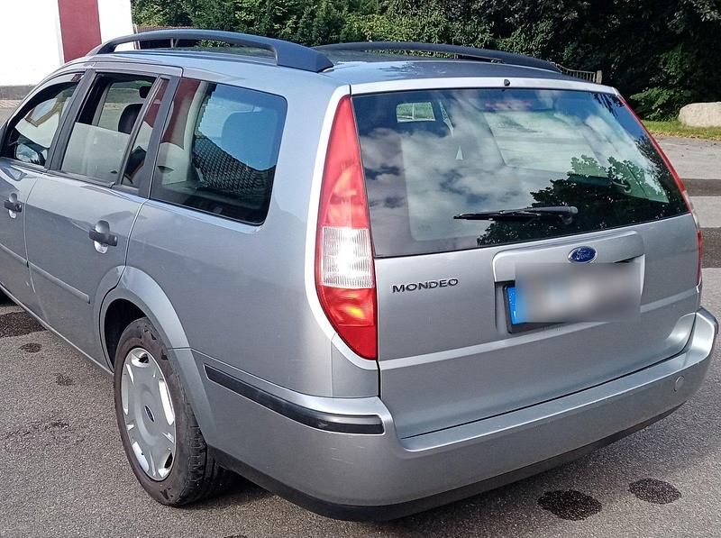Silber Gebraucht 2003 Ford Mondeo Kombi | 1.599 € (Fairer Preis) - Bild 1/4