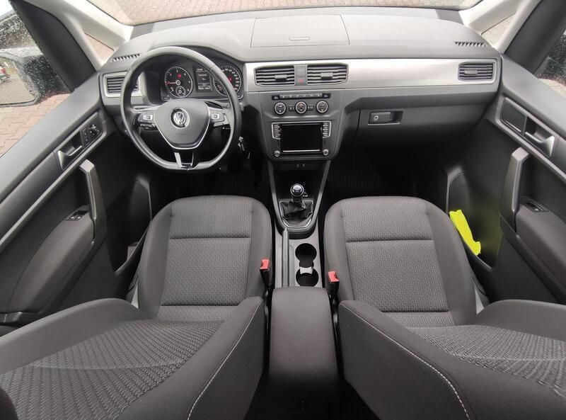 Gebraucht VW Caddy Trendline 102 PS (75 kW) 2020 Black berry metallic Van / Kleinbus