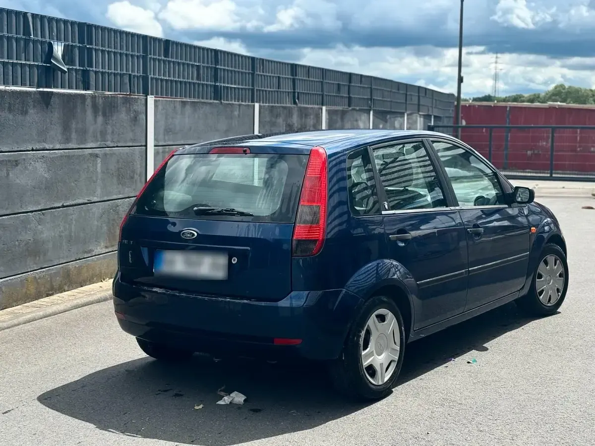 Gebraucht Ford Fiesta 77 PS (56 kW) 2004 Kleinwagen