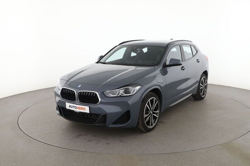 Grau Gebraucht 2022 BMW X2 M Sport SUV | 29.800 € - Bild 1/4