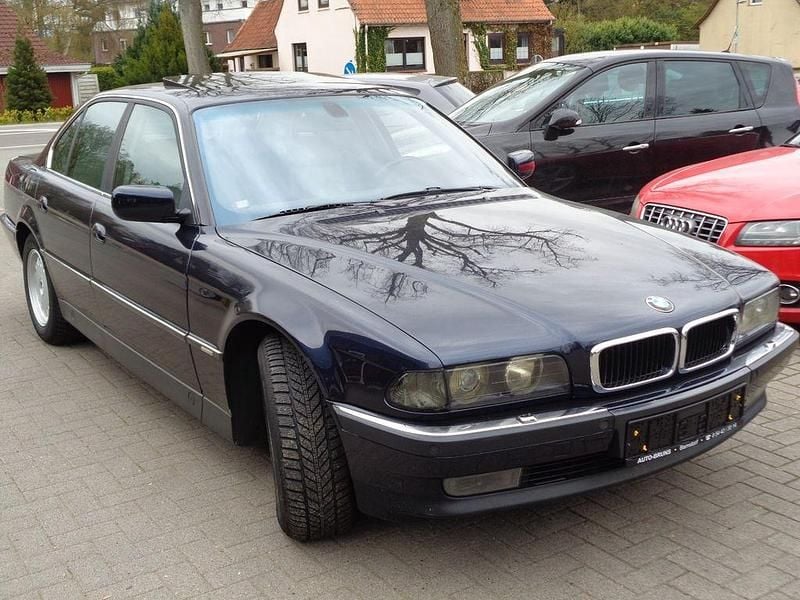 Gebraucht BMW 728 193 PS (141 kW) 1998 Schwarz Limousine