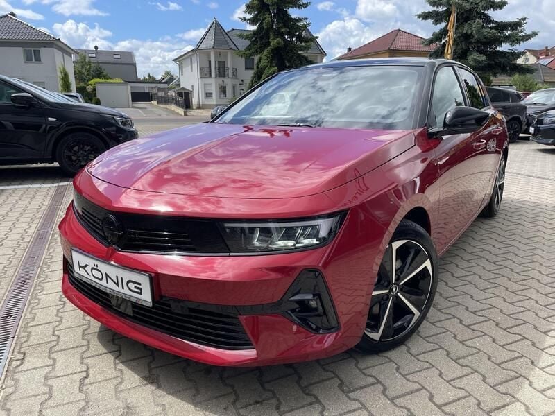 Rot Gebraucht 2024 Opel Astra Limousine | 23.036 € (Superpreis) - Bild 1/4