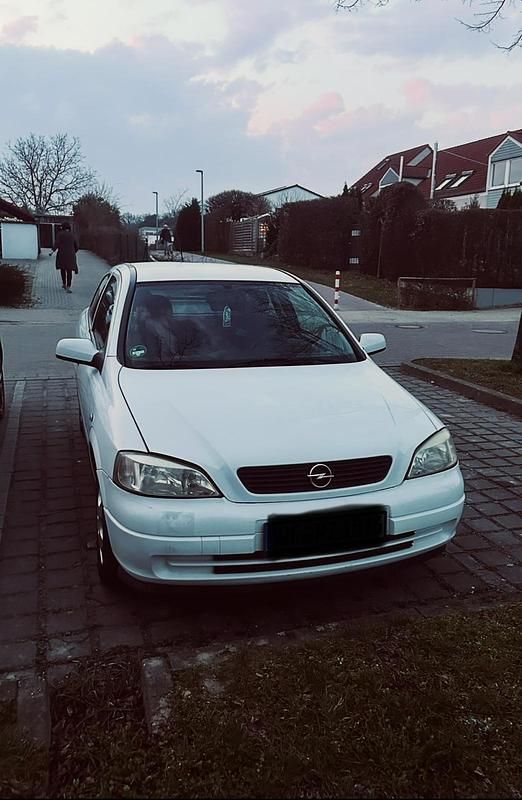 Gebraucht Opel Astra 75 PS (55 kW) 1999 Weiß Coupé