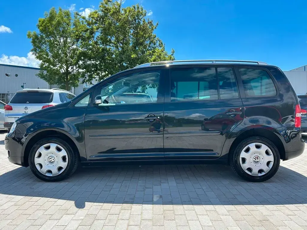 Gebraucht VW Touran Trendline 116 PS (85 kW) 2004 Schwarz Van / Kleinbus