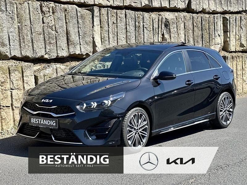 Zilinaschwarz met. Neu 2025 Kia Ceed GT-Line Limousine | 31.990 € (Etwas zu teuer) - Bild 1/4