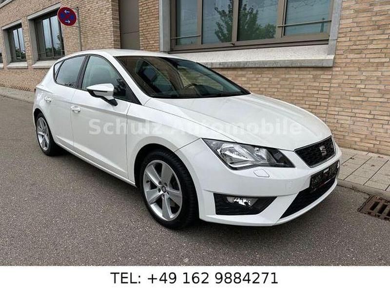 Weiß Gebraucht 2013 Seat Leon FR Limousine | 12.650 € (Fairer Preis) - Bild 1/4