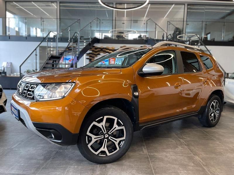 Orange Gebraucht 2018 Dacia Duster Comfort SUV | 13.490 € (Fairer Preis) - Bild 1/4