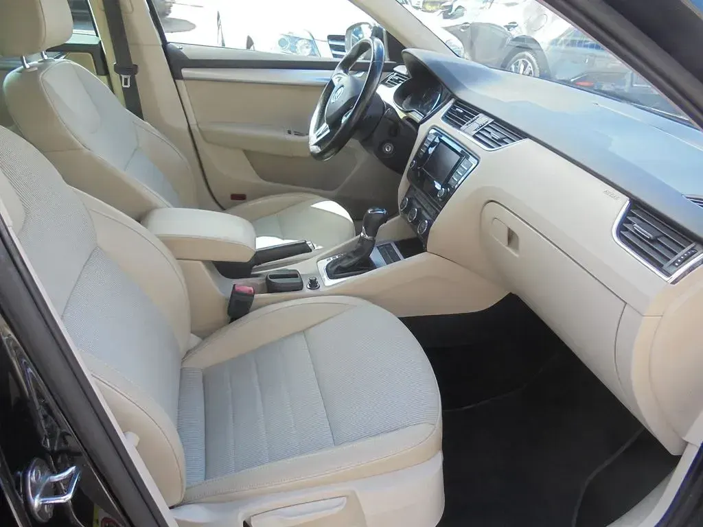 Gebraucht Skoda Octavia Elegance 150 PS (110 kW) 2013 Schwarz Limousine