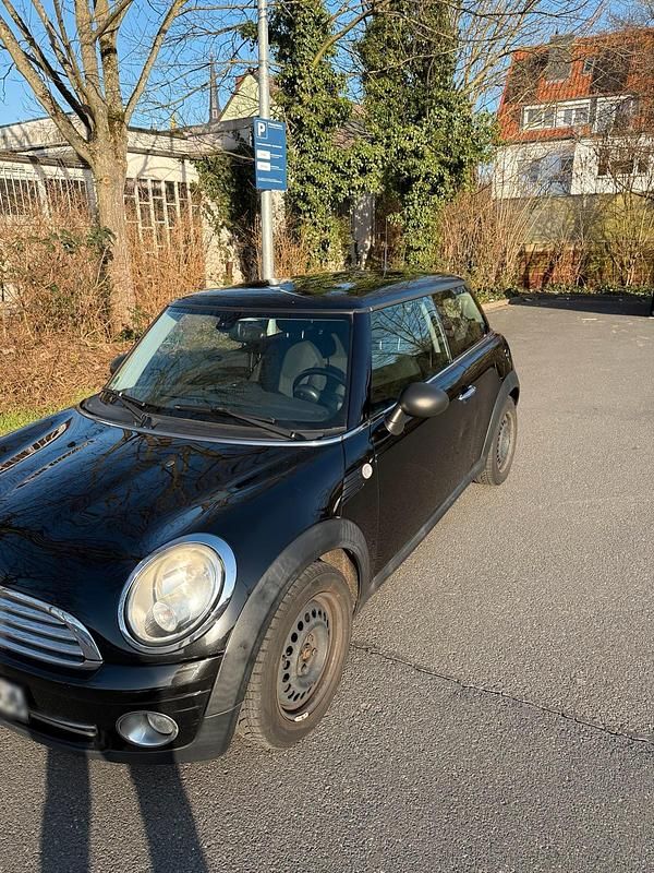 Gebraucht Mini ONE 98 PS (72 kW) 2011 Schwarz Kleinwagen