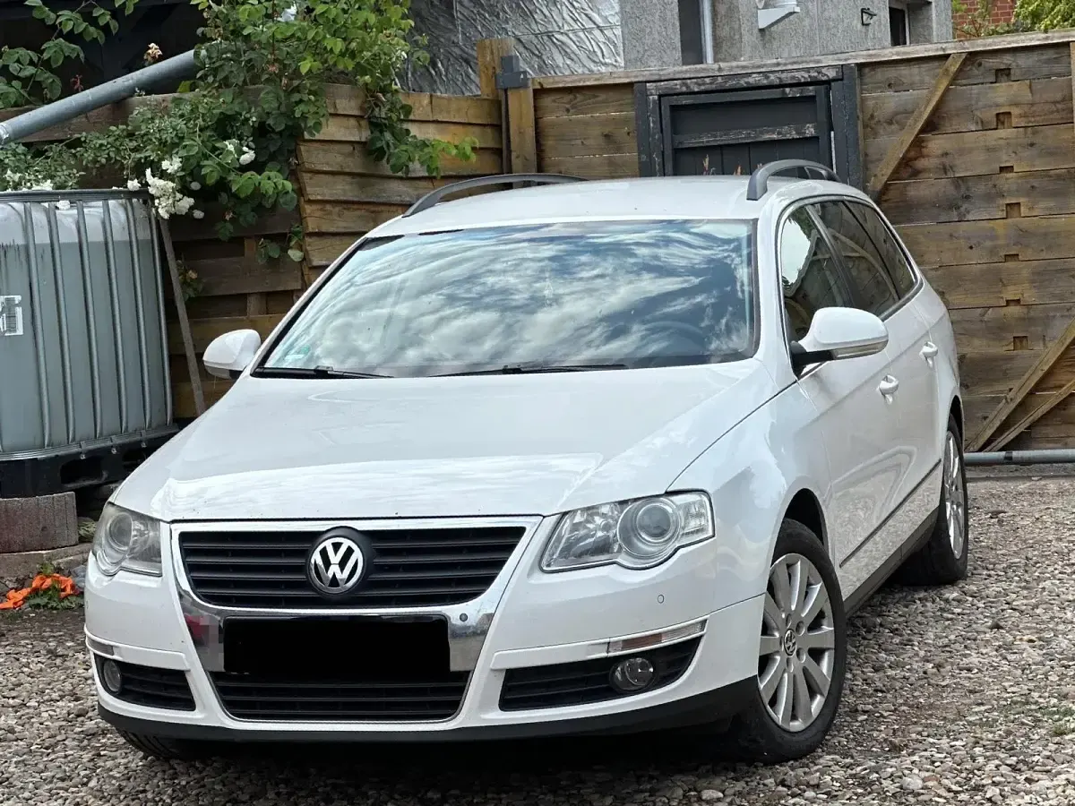 Gebraucht VW Passat 105 PS (77 kW) 2010 Weiß Kombi