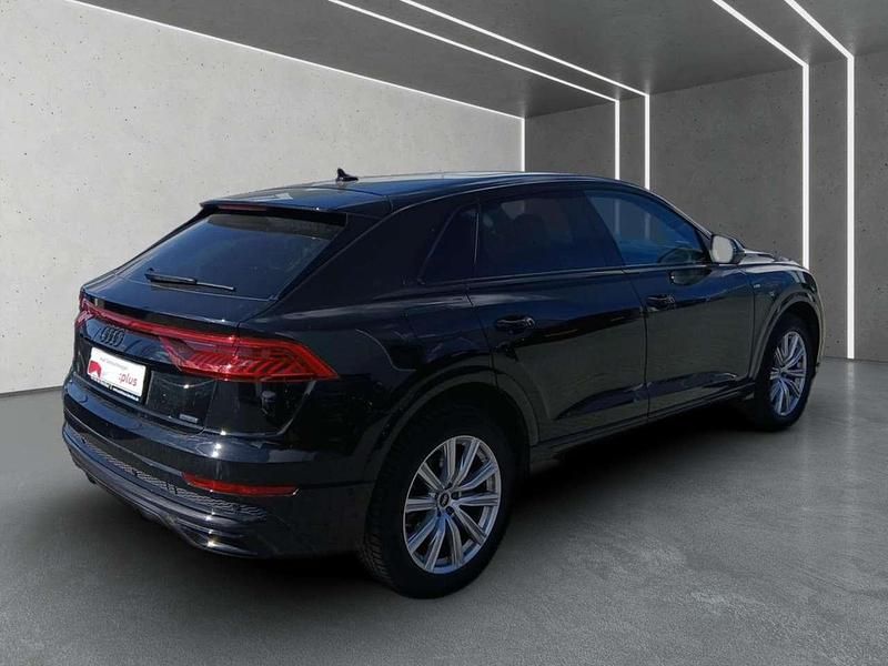 Gebraucht Audi Q8 Competition 340 PS (250 kW) 2023 Mythosschwarz metallic SUV