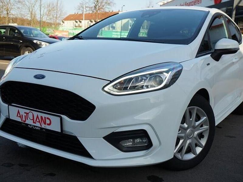 Gebraucht Ford Fiesta ST-Line 101 PS (74 kW) 2018 Weiß Kleinwagen