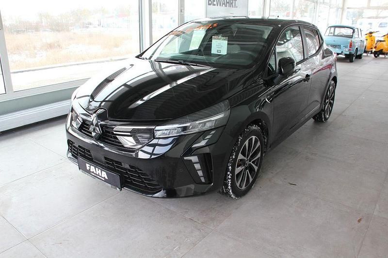 Neu Mitsubishi Colt Plus 91 PS (66 kW) 2025 Schwarz Limousine